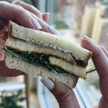 Crispy Tofu Beach Sandwich